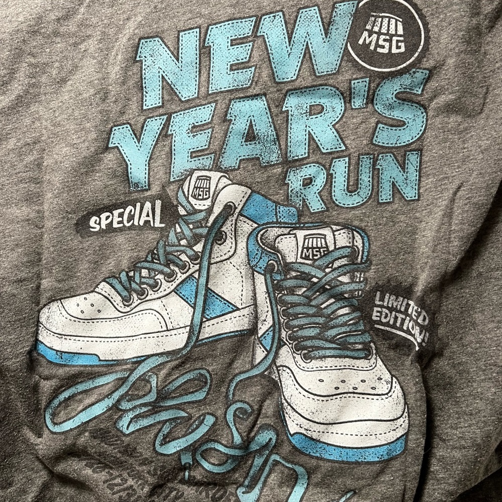 Size Small MSG Phish NYE Run Tee